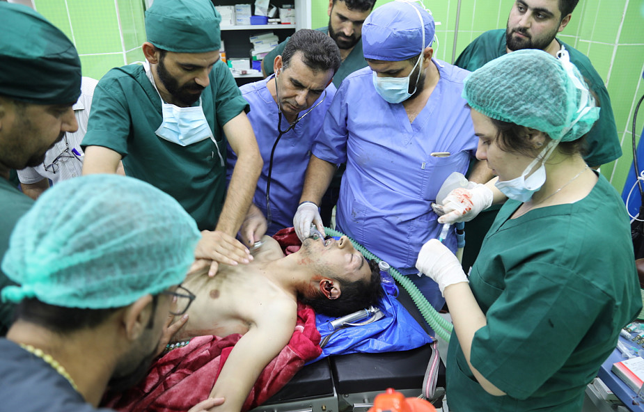 Lekarze bez Granic wycofują swój personel z północno-wschodniej Syrii