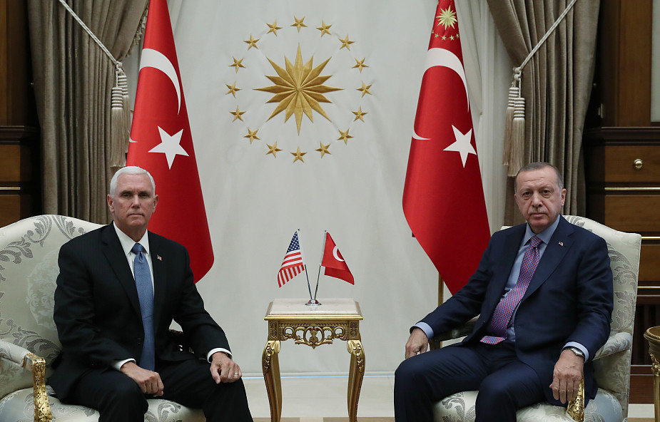 Erdogan: omówię z Putinem rozlokowanie syryjskich sił w "strefie bezpieczeństwa"