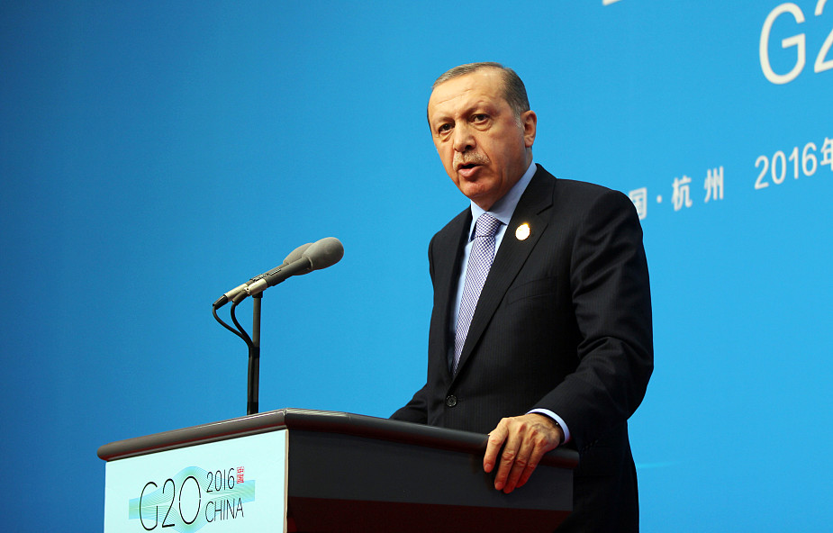 Erdogan: Turcja planuje operację militarną w Syrii na wschód od Eufratu