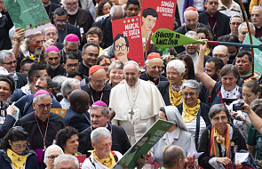 Papież na synodzie biskupów apeluje o szacunek dla ludów Amazonii