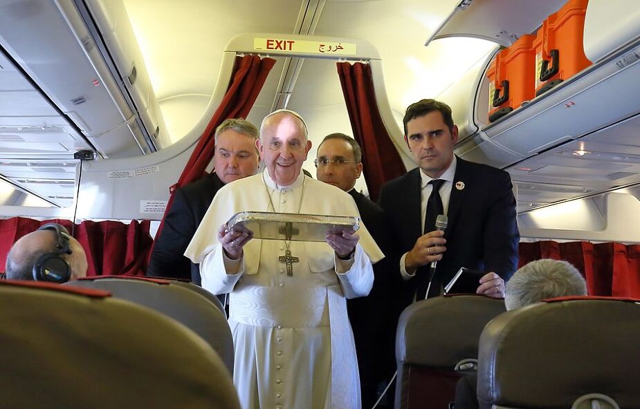Wszystkie podróże zagraniczne papieża Franciszka odwołane do 2022 roku