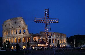Watykan: Uroczystości Wielkiego Piątku jak przed pandemią i w cieniu wojny