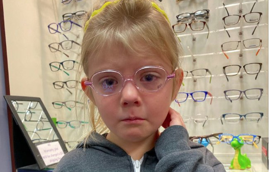 Twoje dziecko nie chce nosić okularów? Jest na to sposób