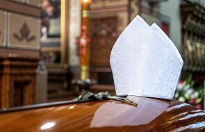 Włocławek: rozpoczęły się uroczystości pogrzebowe biskupa Bronisława Dembowskiego