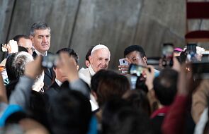 Papież spotkał się z ofiarami „potrójnej katastrofy”