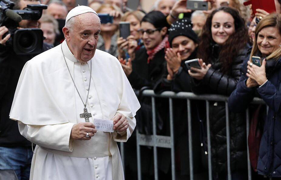Papież przestrzegł przed biurokratycznym podejściem do rozbitych małżeństw