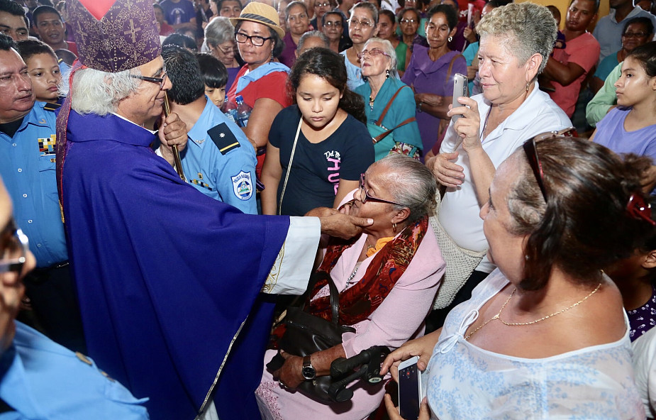 Społeczeństwo Nikaragui jednoczy się wokół Kościoła