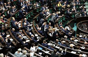 Sejm zdecydował o przesunięciu z budżetu 2 mld zł na NFZ