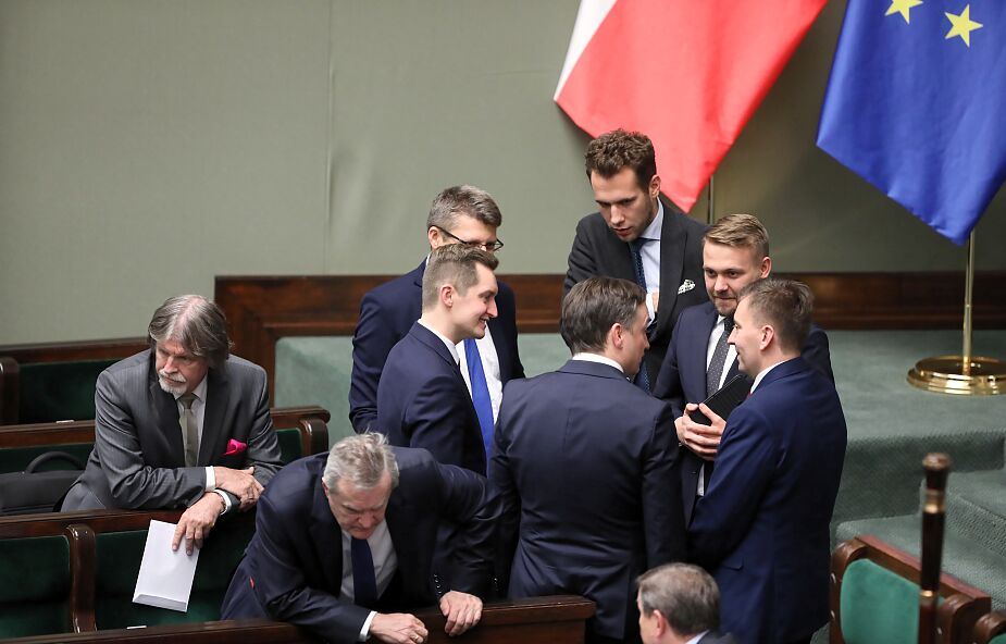 Sejm uchwalił nowelizację ustaw sądowych
