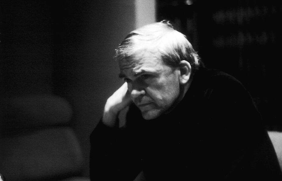 Czechy: Milan Kundera odzyskał po 40 latach czeskie obywatelstwo