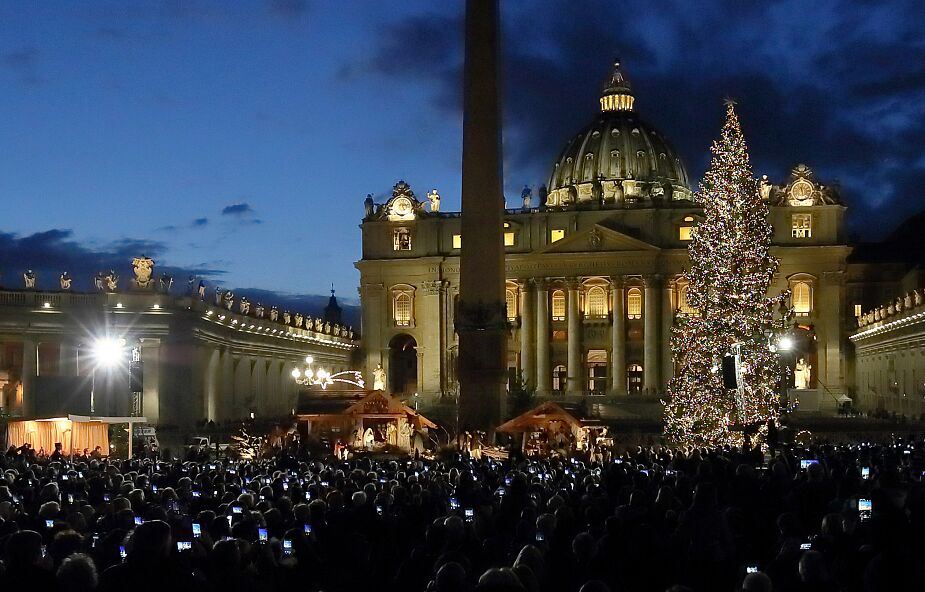 W Watykanie czuć świąteczną atmosferę! Jest już szopka i choinka [GALERIA]