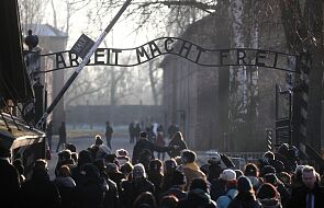 Obchody 10-lecia Fundacji Auschwitz-Birkenau z udziałem z b. więźniów, premiera RP, kanclerz Niemiec