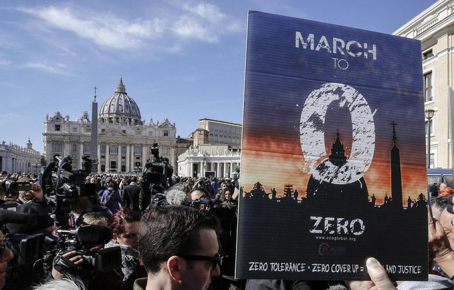 Prasa o szczycie w Watykanie: koniec zmowy milczenia w sprawie pedofilii