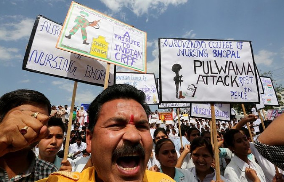 Indie: lotnictwo zaatakowało obóz islamistów w Pakistanie powiązany z Al-Kaidą. Miało zginąć około 300 osób