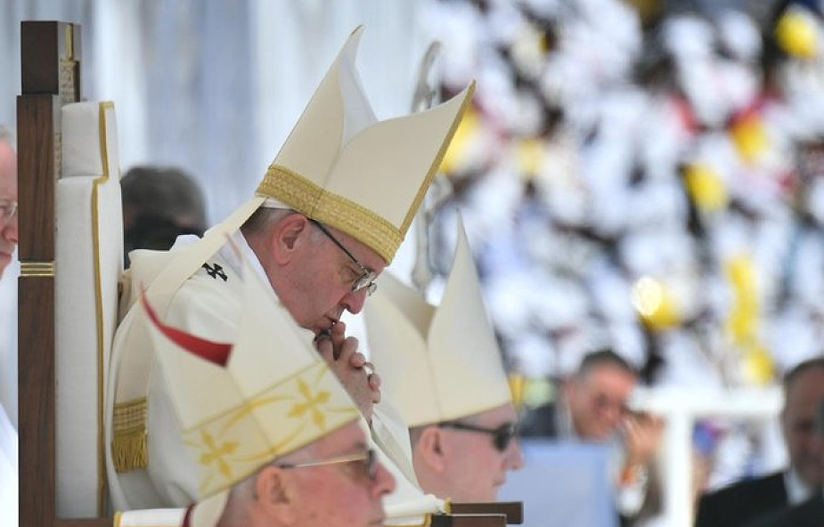 Papież przyznał, że istnieje problem wykorzystywania zakonnic przez księży