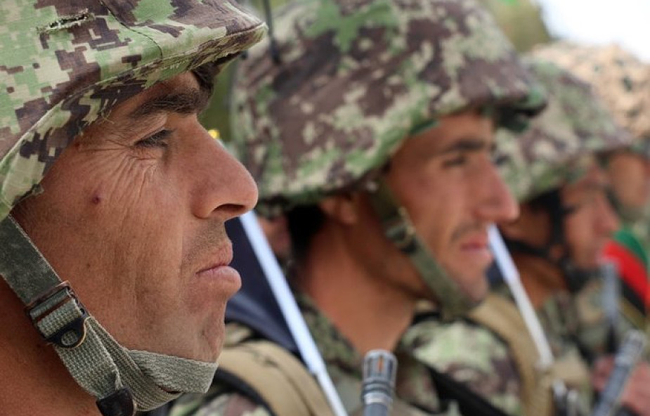 23 członków sił bezpieczeństwa zginęło w ataku bojowników talibskich na bazę wojskową w Afganistanie