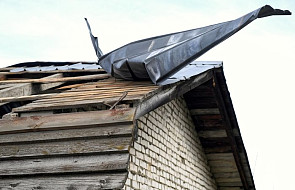 Śląskie: ok. 72 tys. odbiorców bez prądu po nocnych wichurach