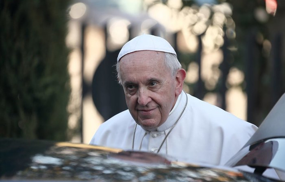 Podczas papieskich rekolekcji biskupi i pracownicy Kurii Rzymskiej złożyli papieżowi życzenia