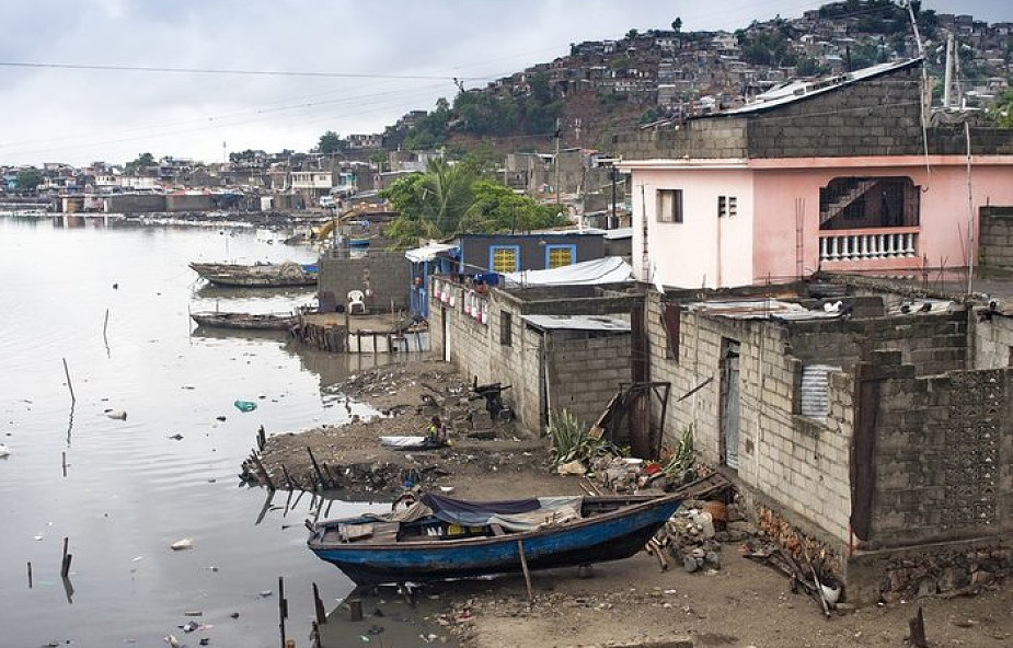 Haiti na krawędzi przepaści błaga o pomoc