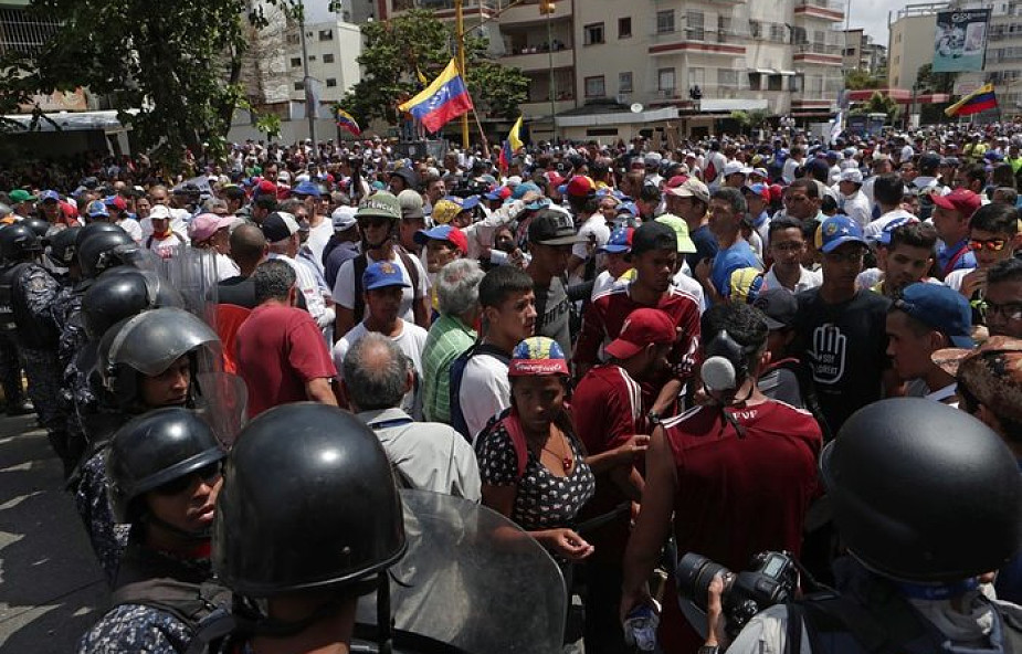Wenezuela: w Caracas starcia protestujących z siłami bezpieczeństwa. Ulice są pilnie strzeżone