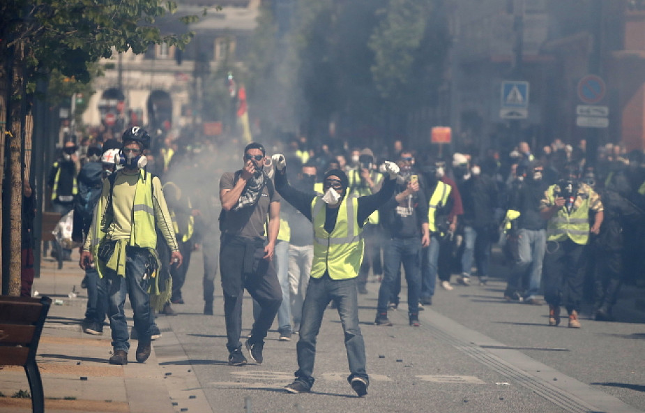 Francja: starcia "żółtych kamizelek" z policją w Tuluzie