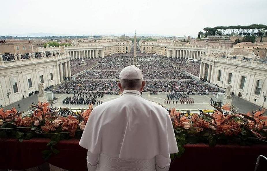 Papieskie orędzie "Urbi et orbi": Chrystus nadzieją i młodością świata