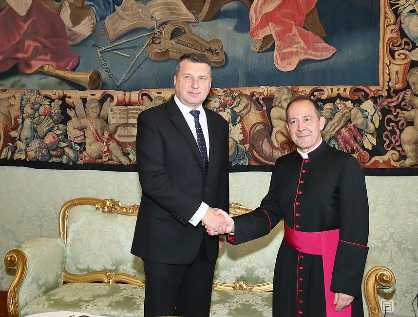Papież przyjął na audiencji prezydenta Łotwy - zdjęcie w treści artykułu nr 1