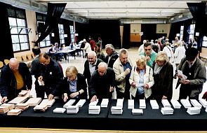 Hiszpanie biorą udział w przedterminowych wyborach parlamentarnych