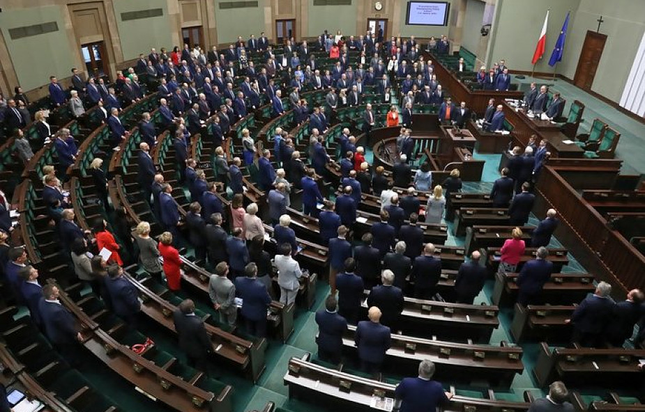 Sejm zdecyduje dzisiaj o "trzynastce" dla emerytów i rencistów. Podejmie też podczas obrad te tematy