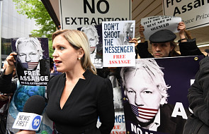 W. Brytania/ Assange usłyszał wyrok 50 tygodni więzienia