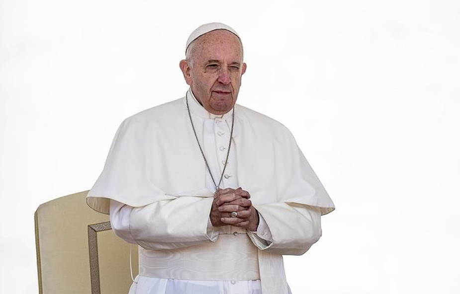 Papież w rozmowie z siostrami zakonnymi: "nie po to stałaś się zakonnicą, aby być służącą księdza"