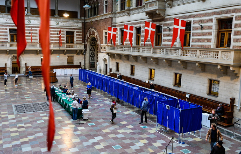 Prasa w Danii: zaskakująco duża porażka eurosceptyków, dobry wynik rządzących