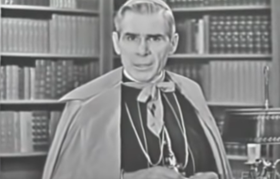 Proces beatyfikacyjny arcybiskupa Sheena wznowiony. Kim był ten niezwykły hierarcha?