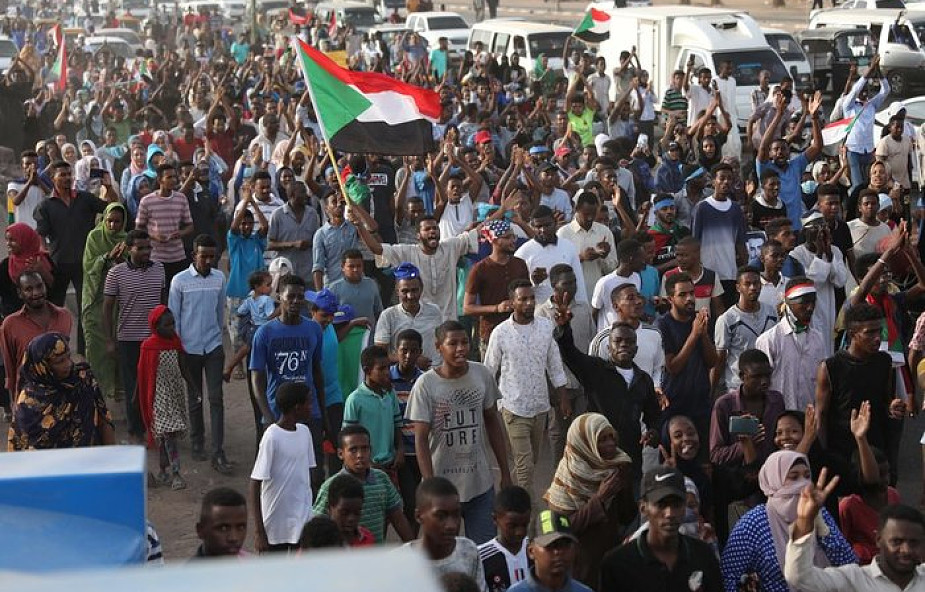 Sudan: protesty w 40 dni po krwawej pacyfikacji demonstracji w Chartumie