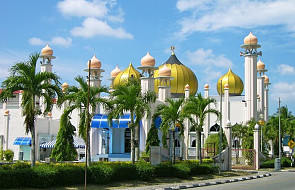 Malezja gwarantuje wolność religijną dla islamskich mniejszości