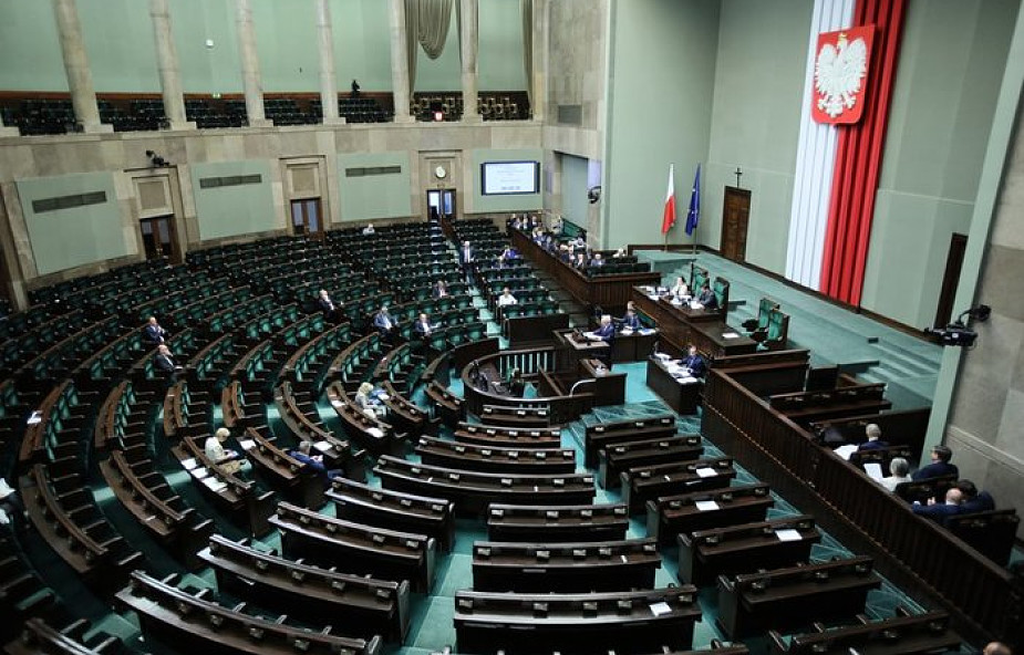 Sejm wznowił obrady; zajmie się projektem o państwowej komisji ds. pedofilii
