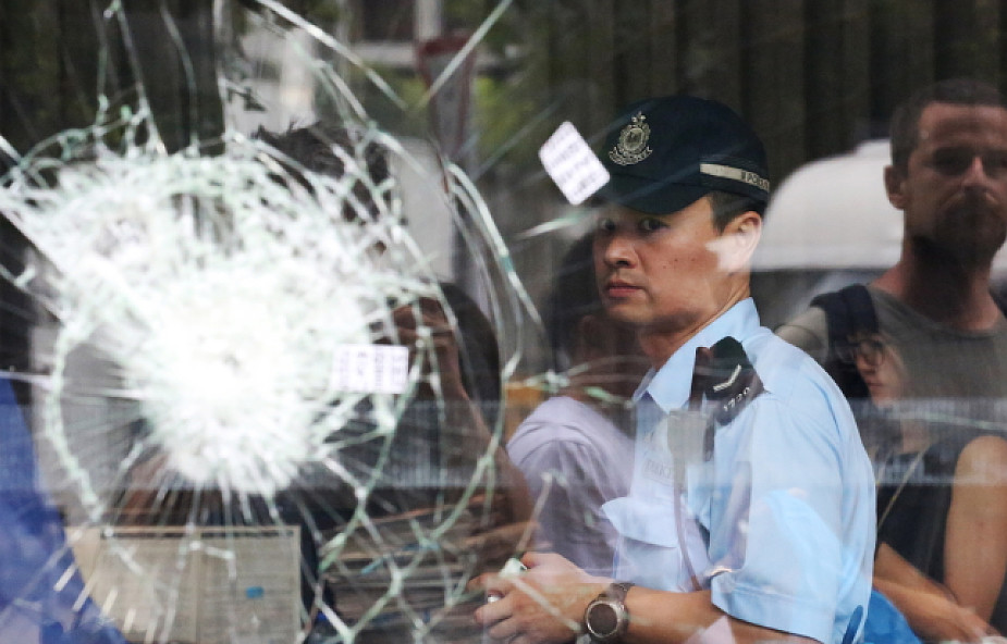 Pekin ocenia zamieszki w Hongkongu jako atak na jego zwierzchnictwo