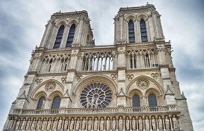 W katedrze Notre Dame stanęła... szopka bożonarodzeniowa. Przyjechała z Krakowa!