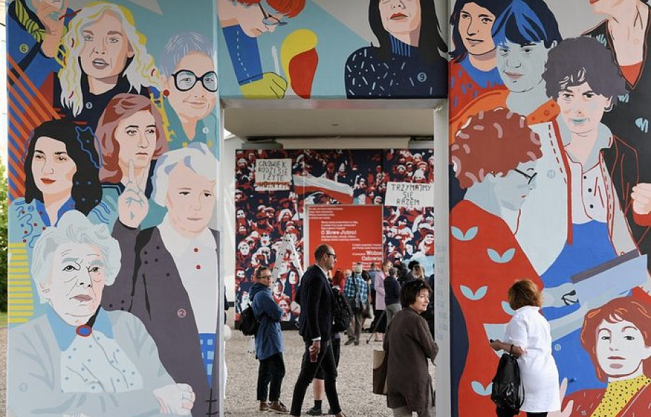 Gdańsk: odsłonięto mural "Kobiety Wolności" upamiętniający działaczki "Solidarności"
