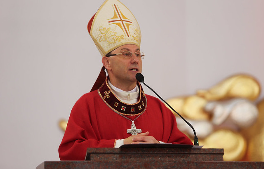 Prymas Polski: Kościół to nie twierdza, w której można schronić się przed złym światem