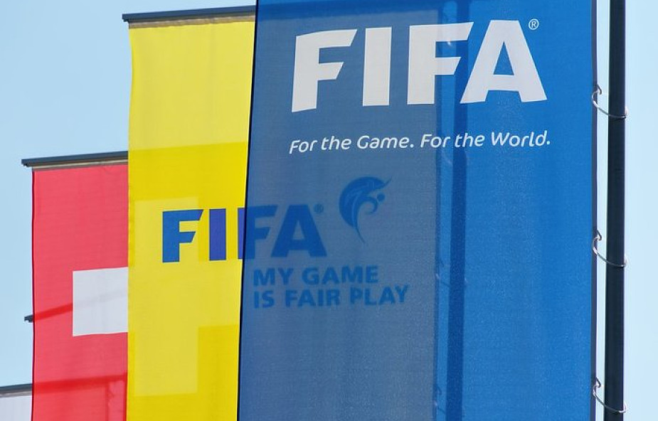FIFA dożywotnio zdyskwalifikowała byłego trenera reprezentacji Nigerii