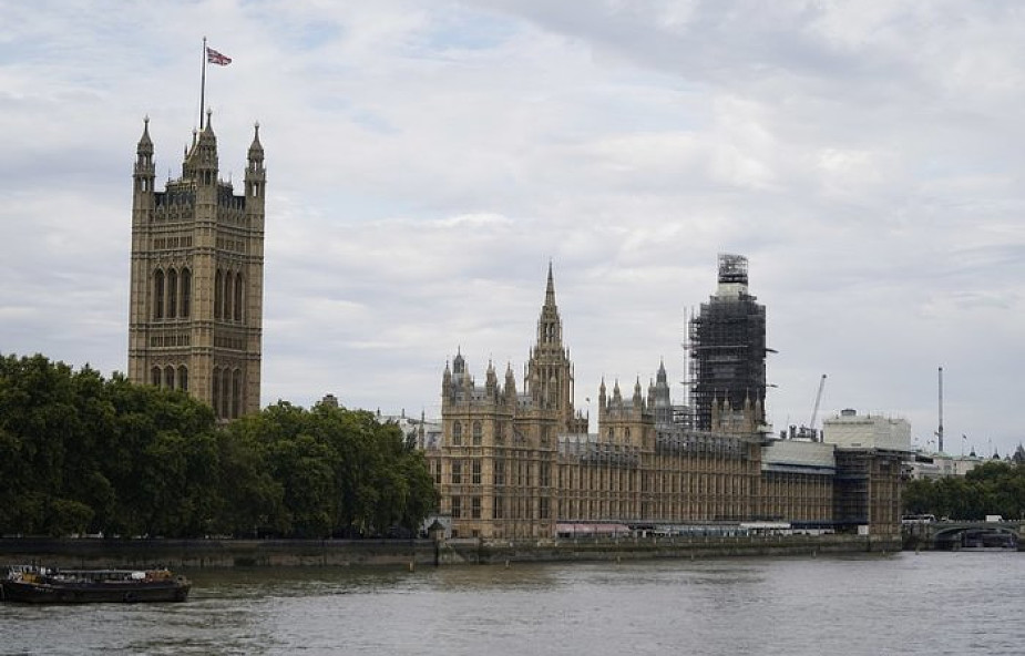 W.Brytania: królowa wyraziła zgodę na zawieszenie parlamentu