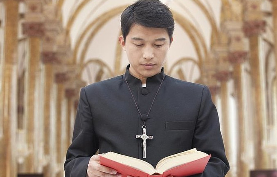 Chiny: władze usuwają wszelkie wzmianki o Bogu i religii z książek dla dzieci i młodzieży