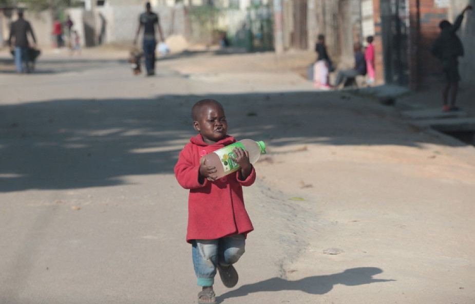 ONZ apeluje o 331 mln pomocy dla Zimbabwe - 2,5 mln ludzi grozi głód