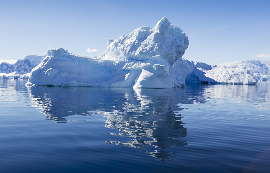 ONZ ostrzega: oceany coraz cieplejsze, topią się lodowce