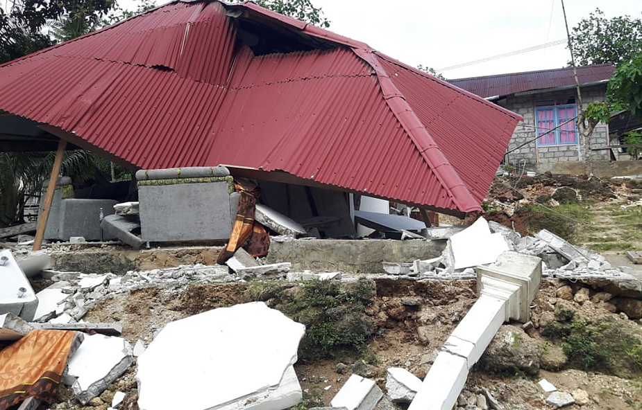 Indonezja: do 30 wzrosła liczba ofiar śmiertelnych trzęsienia ziemi