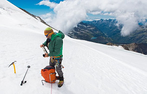 Jak bezpiecznie wędrować po górach? 8 zasad, które mogą ocalić życie