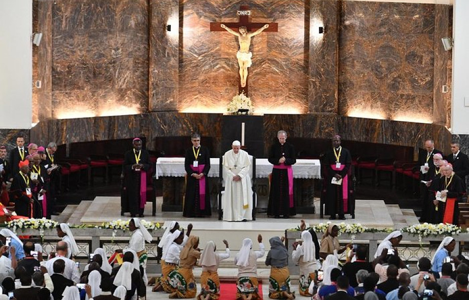 Franciszek zachęcił duchowieństwo Mozambiku do ożywienia swego powołania [DOKUMENTACJA]