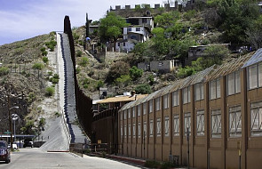Meksyk zmniejszył o połowę liczbę migrujących do USA przez jego terytorium
