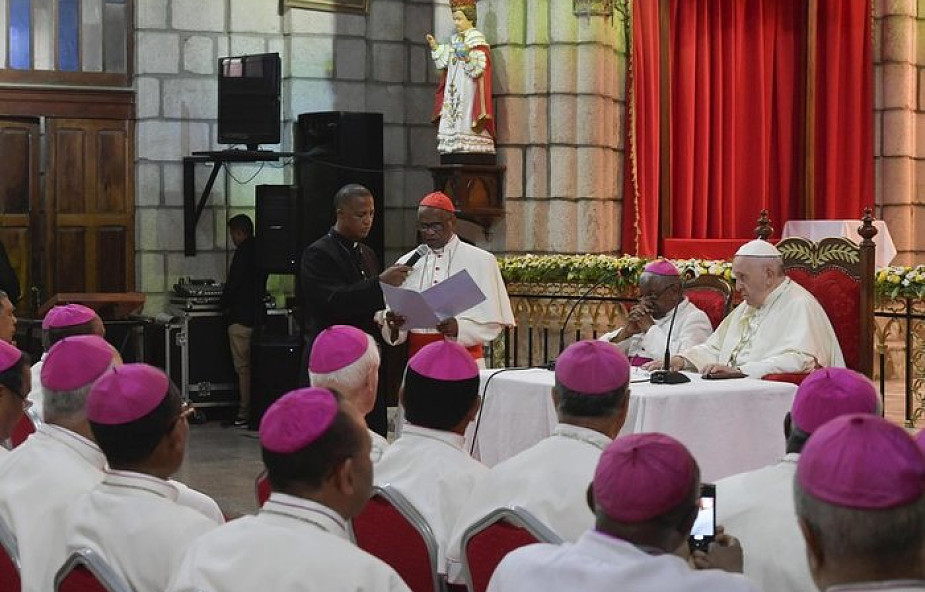 Franciszek do biskupów Madagaskaru: pasterz, który sieje, unika kontrolowania wszystkiego